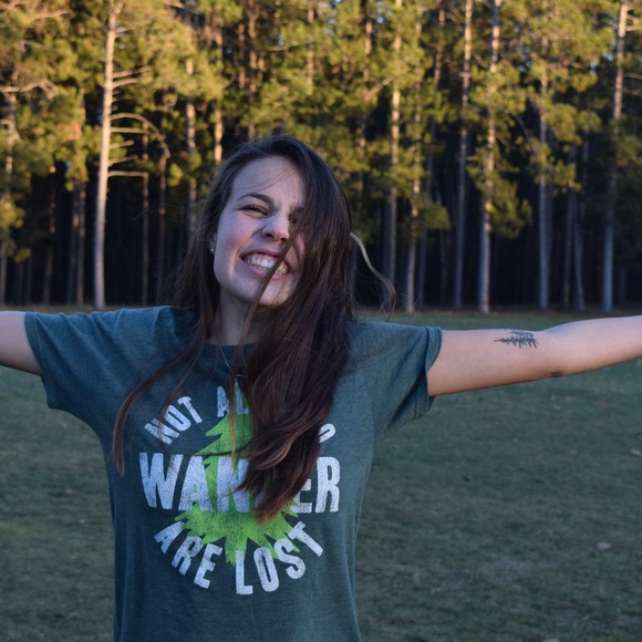 Meet your Posher, Jessie - Picture 1 of 2